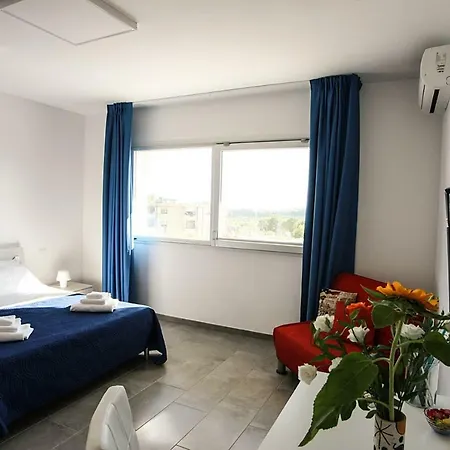 Il Maestrale Bed and Breakfast Νότο